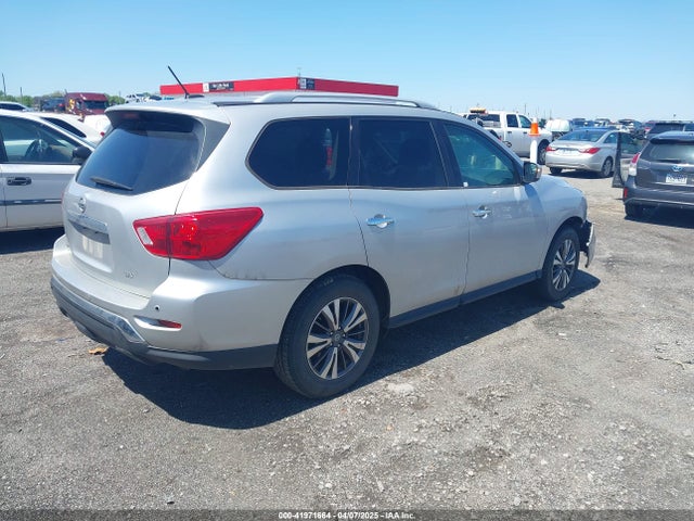 5N1DR2MN6JC605063 Nissan Pathfinder Sv