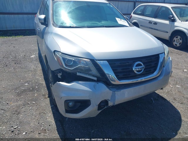 5N1DR2MN6JC605063 Nissan Pathfinder Sv