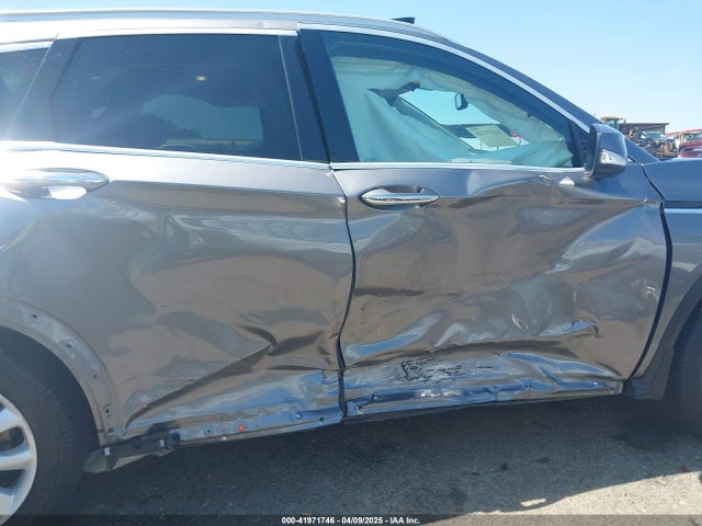 Infiniti Qx50 Essential 2019 3PCAJ5M31KF113513 Image 18