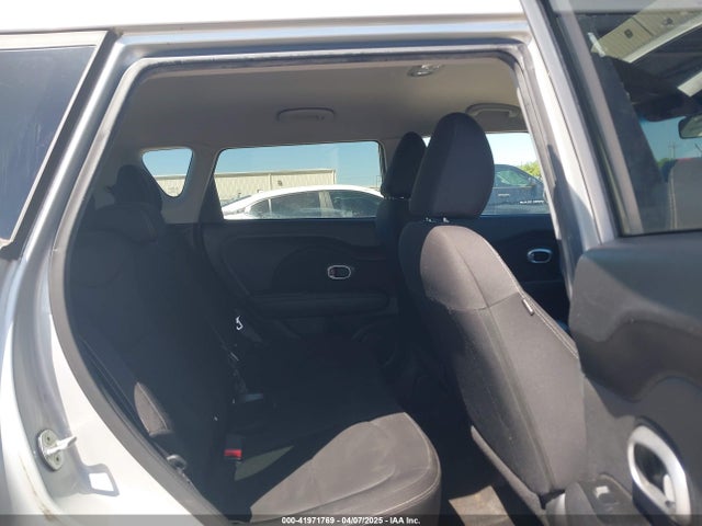 KIA Soul 2015 KNDJN2A23F7755869 Image 8