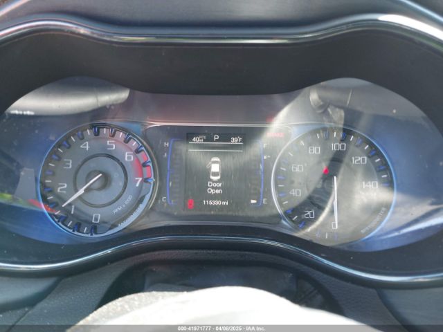 1C3CCCBBXFN721897 Chrysler 200 S