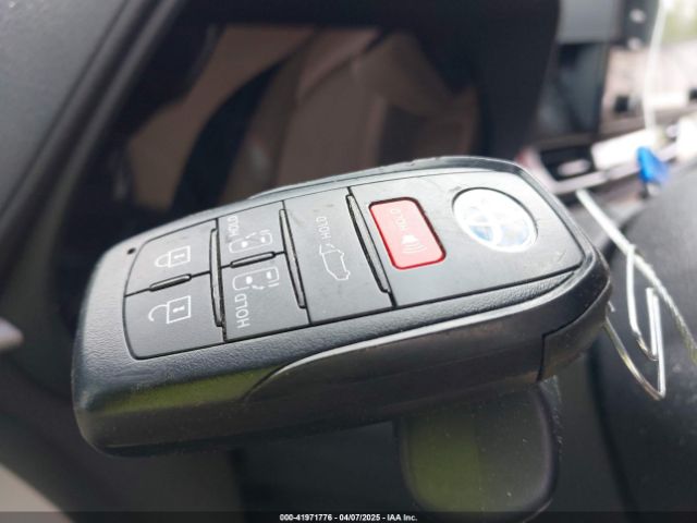 5TDYRKECXPS153791 Toyota SIENNA XLE