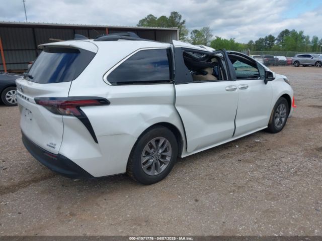 5TDYRKECXPS153791 Toyota SIENNA XLE