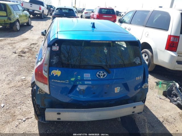 JTDKDTB32F1092818 Toyota Prius C Two