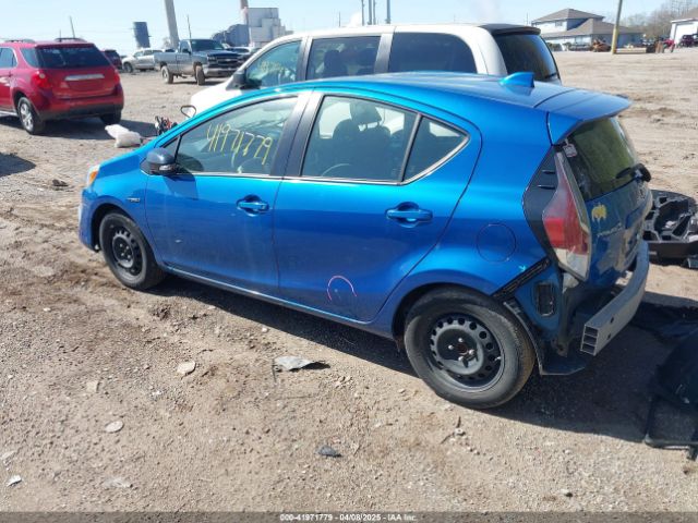JTDKDTB32F1092818 Toyota Prius C Two