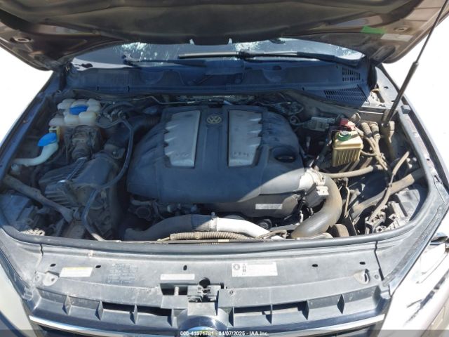 2012 VOLKSWAGEN TOUAREG WVGFK9BPXCD000566 Photo 9