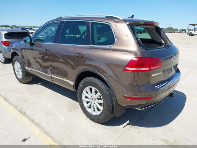 2012 VOLKSWAGEN TOUAREG WVGFK9BPXCD000566 Photo 2