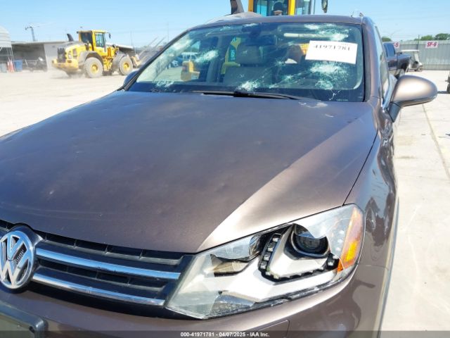 2012 VOLKSWAGEN TOUAREG WVGFK9BPXCD000566 Photo 5