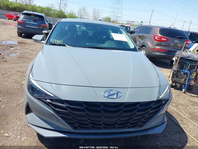 KMHLM4AG9PU437580 Hyundai ELANTRA SEL