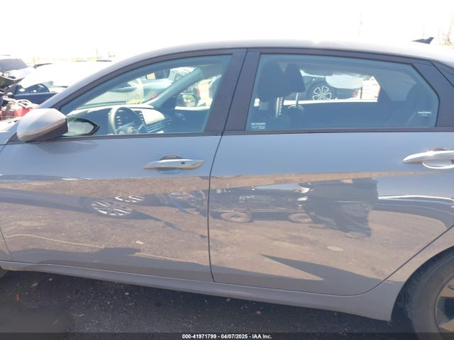 KMHLM4AG9PU437580 Hyundai ELANTRA SEL