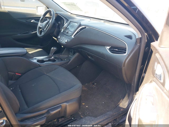 1G1ZE5STXGF293371 Chevrolet MALIBU 1LT