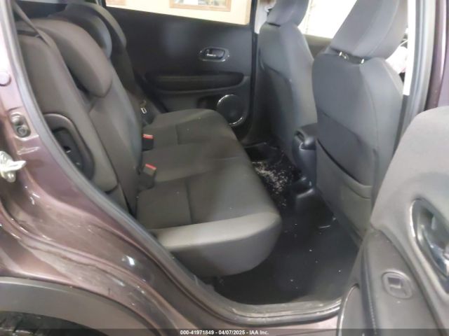 3CZRU6H59NM737615 Honda Hr-v Awd Ex