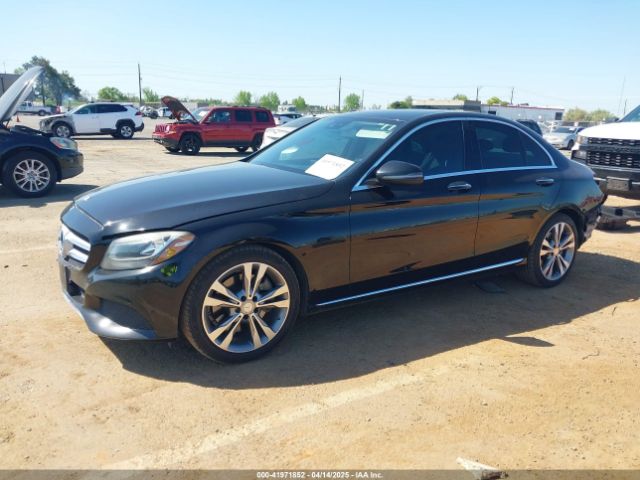 55SWF4JB2GU130324 Mercedes-Benz C 300 Luxury/sport