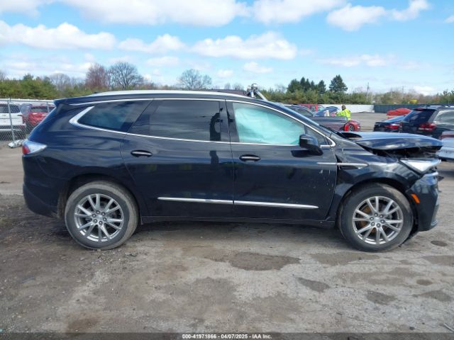 5GAEVAKW5NJ136447 Buick Enclave Awd Essence