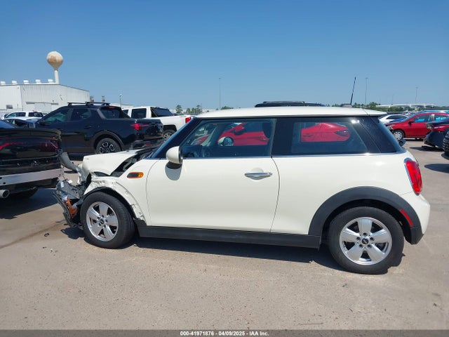WMWXP5C54G3B76234 Mini Hardtop Cooper