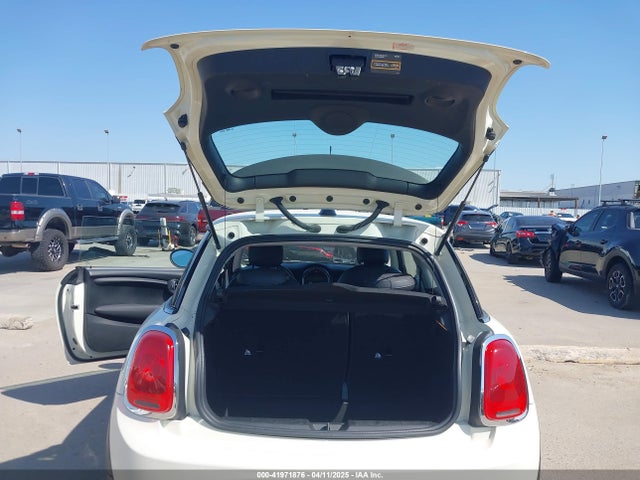 WMWXP5C54G3B76234 Mini Hardtop Cooper