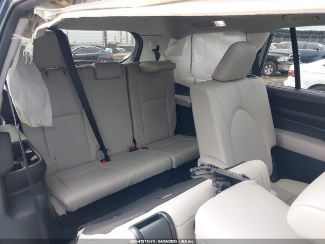 5TDAAAB54RS000108 Toyota Grand Highlander Xle