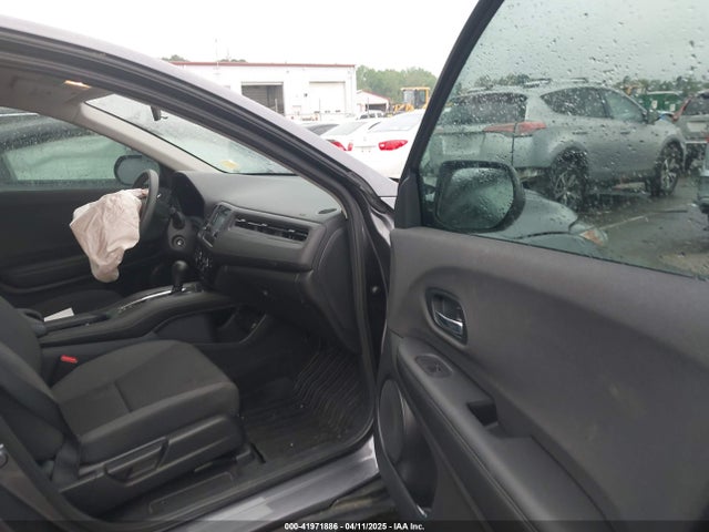 3CZRU6H39NM735541 Honda Hr-v Awd Lx