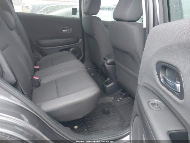 3CZRU6H39NM735541 Honda Hr-v Awd Lx