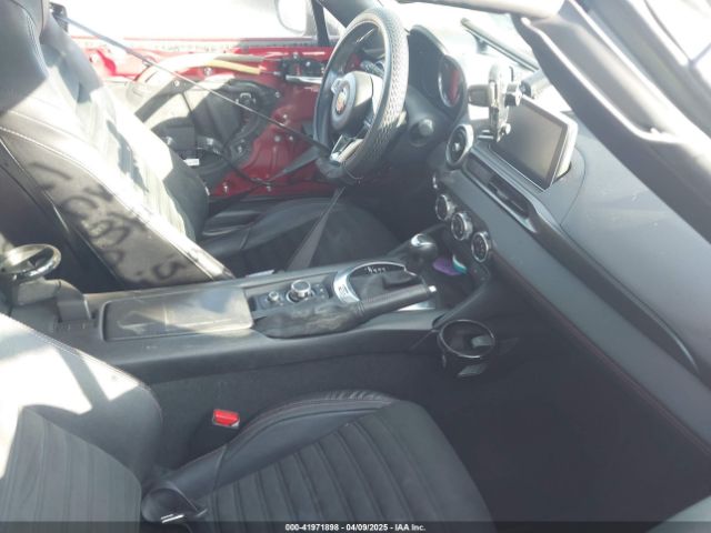 2017 FIAT 124 SPIDER JC1NFAEK1H0117390 Photo 4