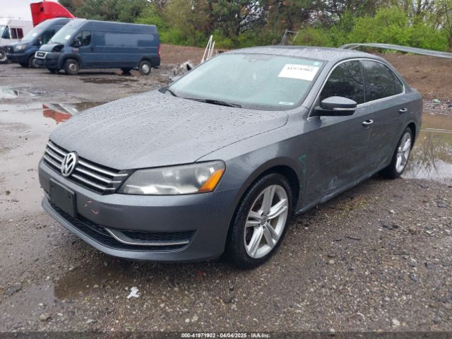 1VWBT7A32EC108205 Volkswagen Passat 1.8t Se