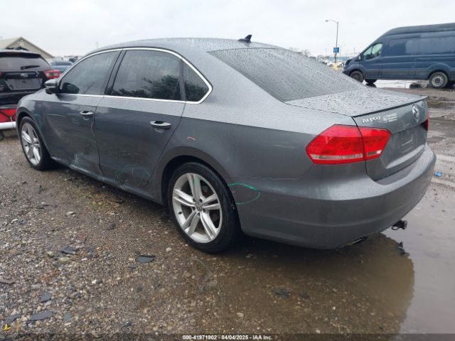 1VWBT7A32EC108205 Volkswagen Passat 1.8t Se