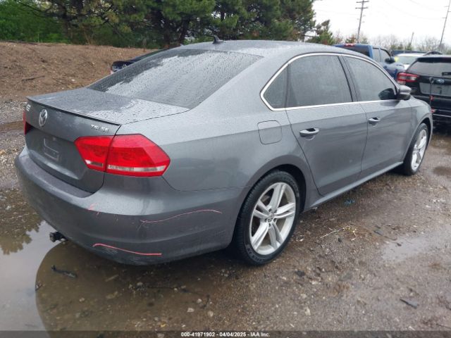 1VWBT7A32EC108205 Volkswagen Passat 1.8t Se