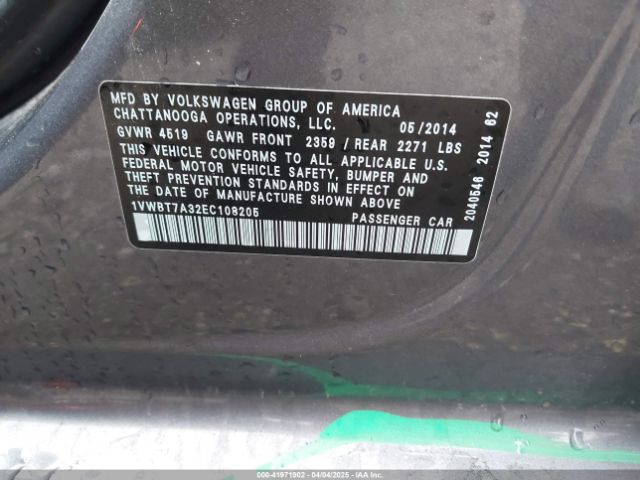 1VWBT7A32EC108205 Volkswagen Passat 1.8t Se