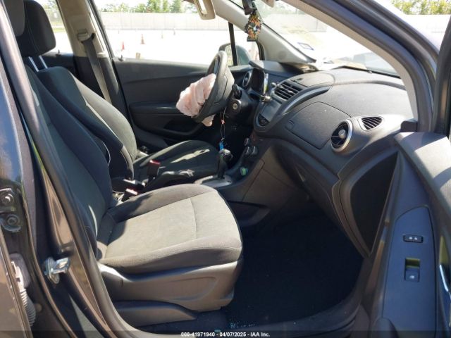 3GNCJKSB8GL213447 Chevrolet Trax 1ls