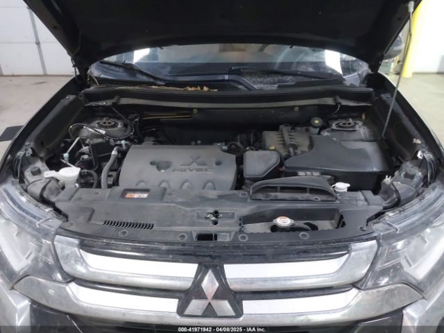 JA4AZ3A3XGZ019272 Mitsubishi Outlander Sel