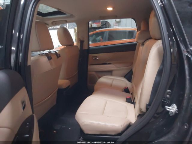 JA4AZ3A3XGZ019272 Mitsubishi Outlander Sel
