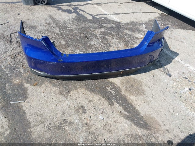 4T1B11HK3JU506638 Toyota CAMRY LE