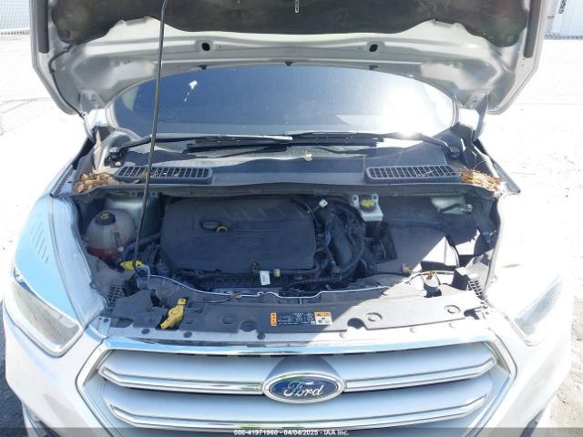 1FMCU0GD4JUC80814 Ford ESCAPE SE