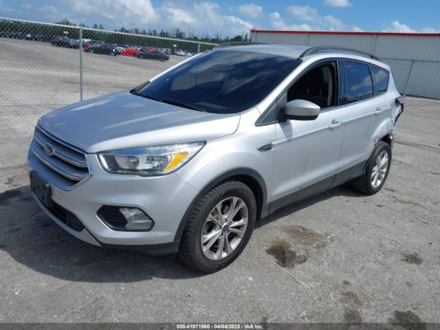 1FMCU0GD4JUC80814 Ford ESCAPE SE