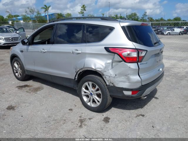 1FMCU0GD4JUC80814 Ford ESCAPE SE