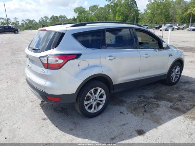 1FMCU0GD4JUC80814 Ford ESCAPE SE