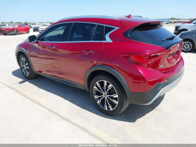 SJKCH5CR7JA052036 Infiniti Qx30 Luxury