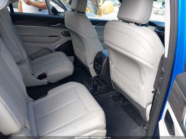 1C4RJJDGXP8746114 Jeep Grand Cherokee L Overland 4x2