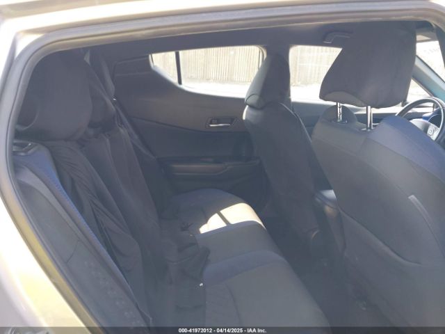 NMTKHMBX6LR106469 Toyota C-HR XLE