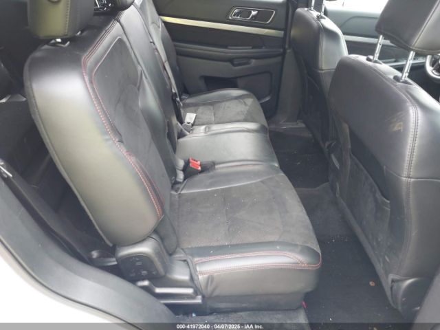 1FM5K7DHXJGC24180 Ford EXPLORER XLT