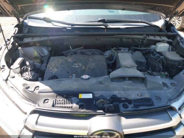 5TDZZRFH3KS353993 Toyota Highlander Le