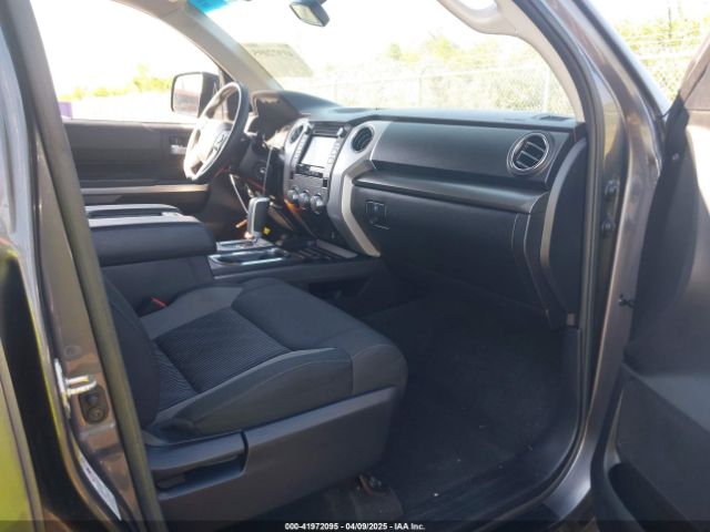 5TFEW5F18HX227330 Toyota Tundra Sr5 5.7l V8