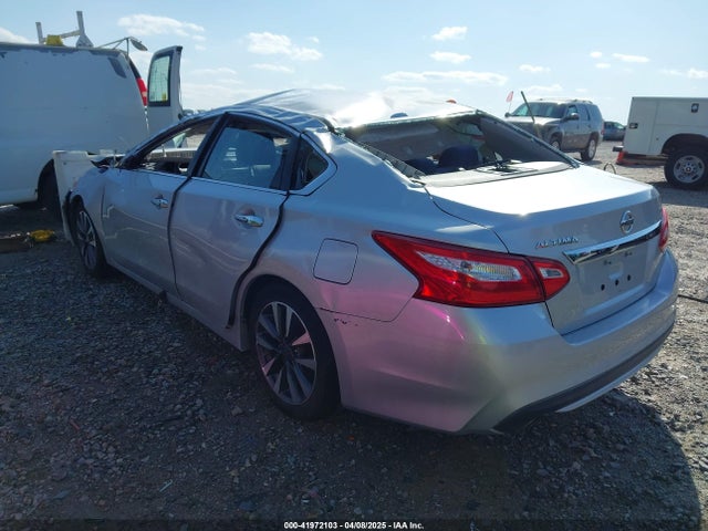 1N4AL3AP2HC208017 Nissan Altima 2.5 Sv
