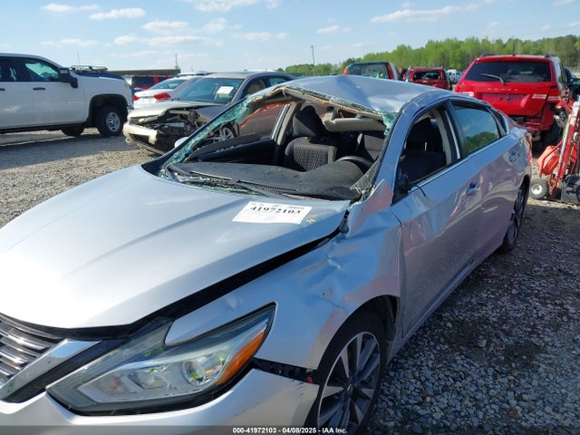 1N4AL3AP2HC208017 Nissan Altima 2.5 Sv