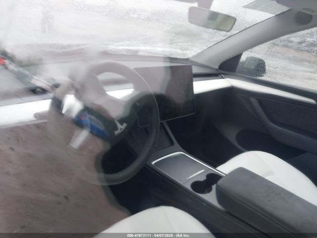 7SAYGDEE9PF770268 Tesla Model Y