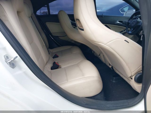 WDDSJ4EB5GN323468 Mercedes-Benz CLA-Class