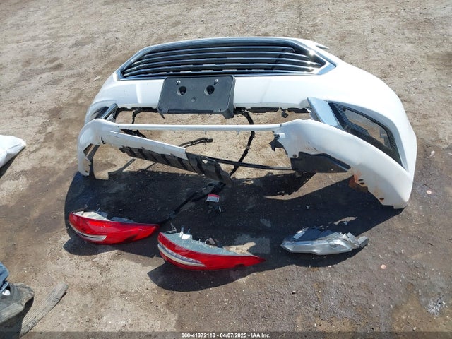 3FA6P0HD2HR326851 Ford FUSION SE