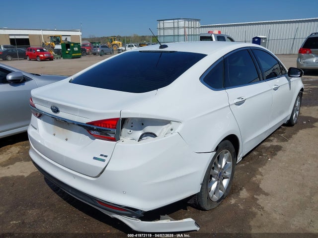 3FA6P0HD2HR326851 Ford FUSION SE