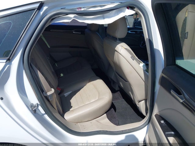 3FA6P0HD2HR326851 Ford FUSION SE