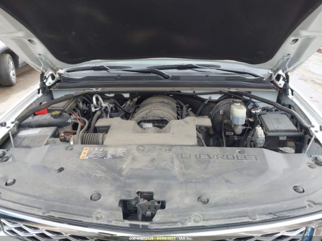 1GNSKHKC6KR300656 Chevrolet Suburban Lt